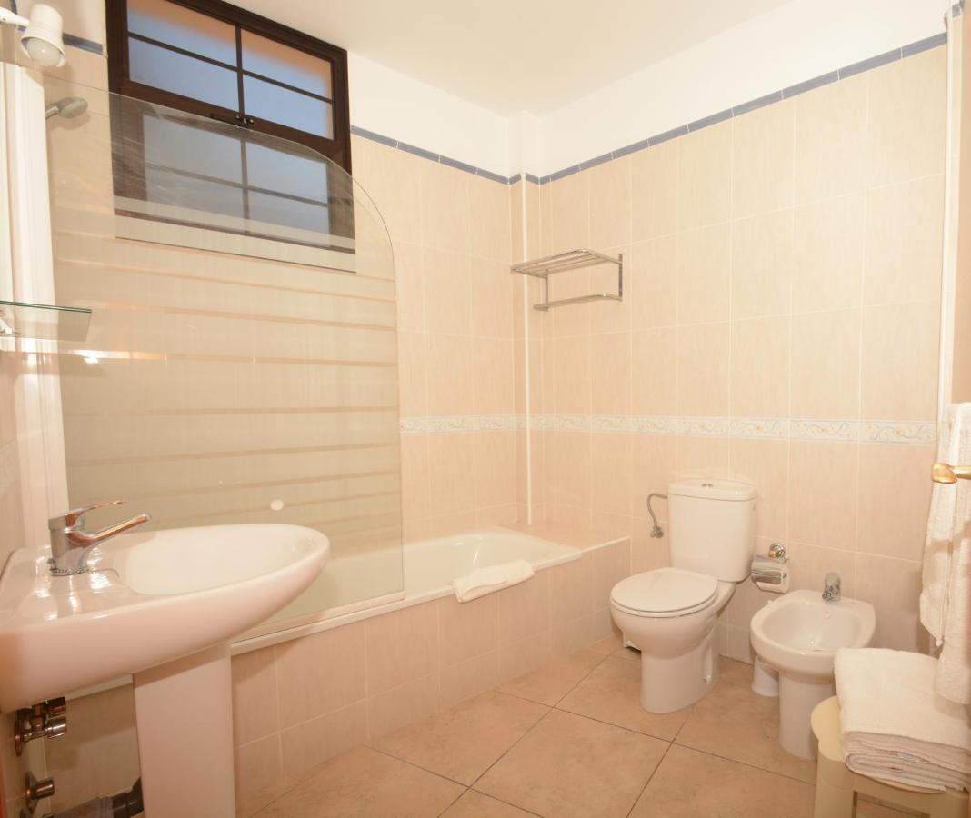 Calera Apartamentos Andrea מראה חיצוני תמונה